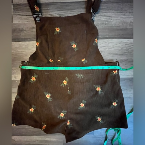 SHEIN MOD Floral Embroidered Corduroy Overall Romper SZ XL - Picture 13 of 15